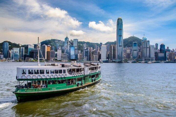 香港 : 都市のランドマーク、トラムとスターフェリーでハイライト