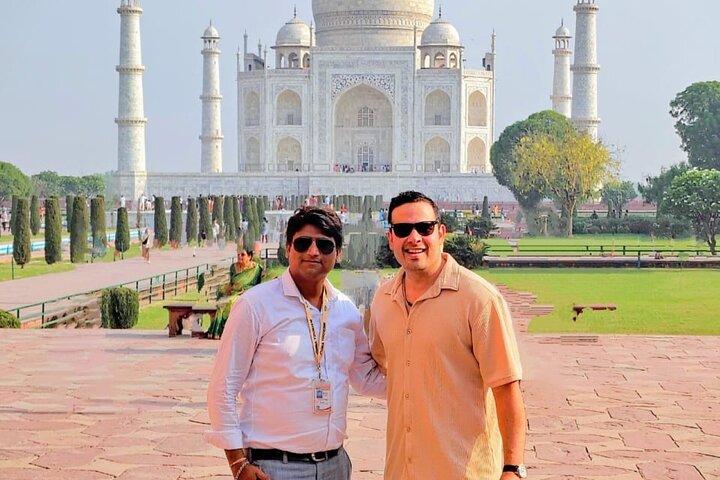 Taj Mahal, Agra Fort & Baby Taj Day Trip from Delhi by Car