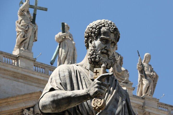 Basilica di San Pietro e Tombe dei Papi - Visita Guidata
