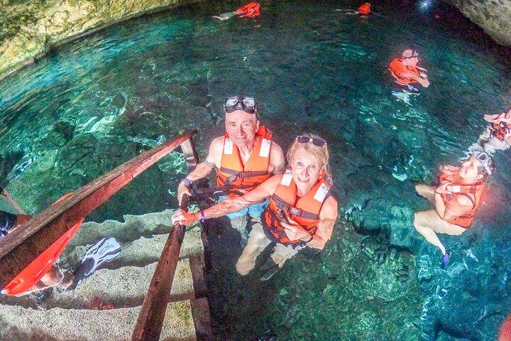 Tour per piccoli gruppi alla grotta di Cenote e allo snorkeling delle tartarughe marine