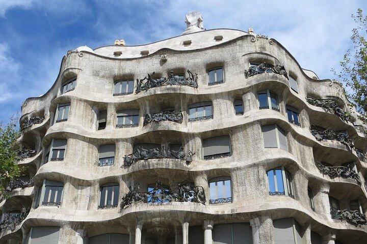Casa Milà by Gaudí: Arkitektonisk rundvandring
