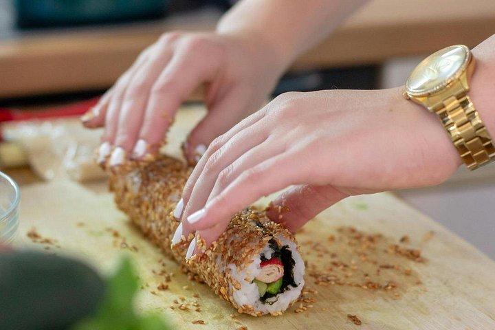 Tokyo : Hand-Roll Sushi Class, Skytree view & Asakusa Tour