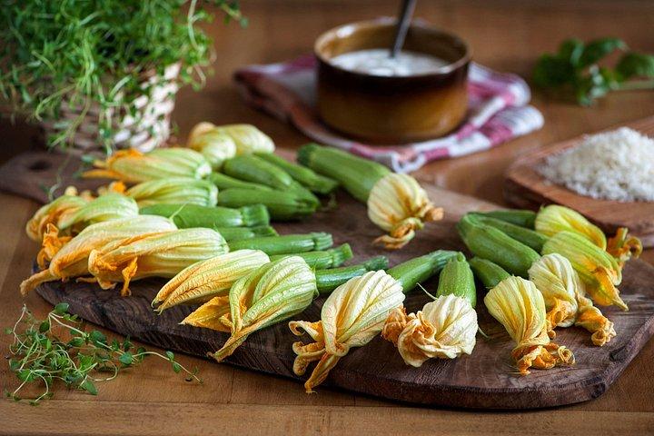 クックパスタ、ワイン煮込み肉＆デザート（4品～コース料理付き）