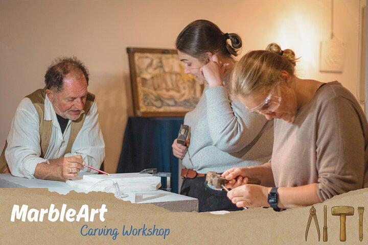 Marmor Carving Workshop och skapa din personliga symbol.