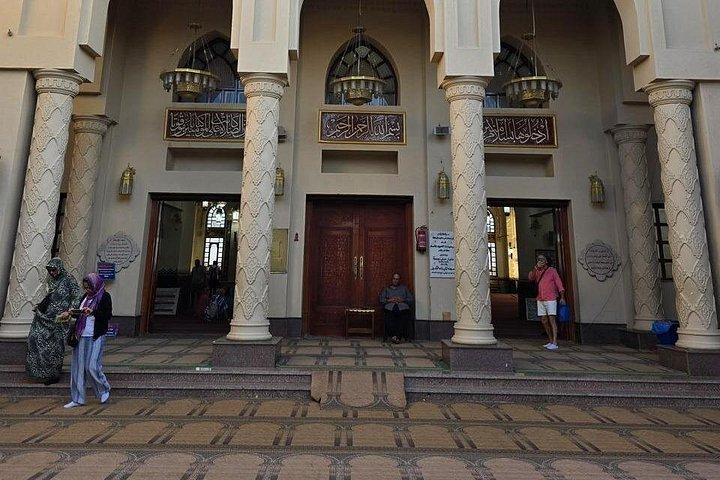 VIPプライベートハルガダシティツアー（エルダハール旧市街とマーケット）
