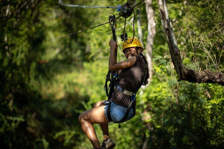 3 Zipline Adventure med Waikiki Transportation