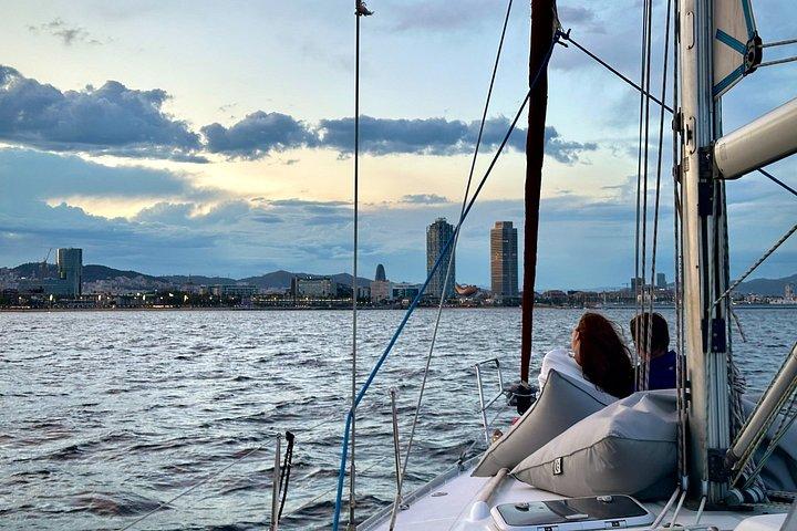 Shared Sunset Cruise with Unlimited Cava