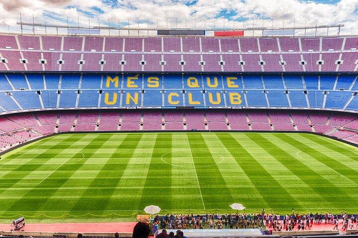 Hop on Hop off Barcelona City Tour en FC Barcelona Museum Ticket