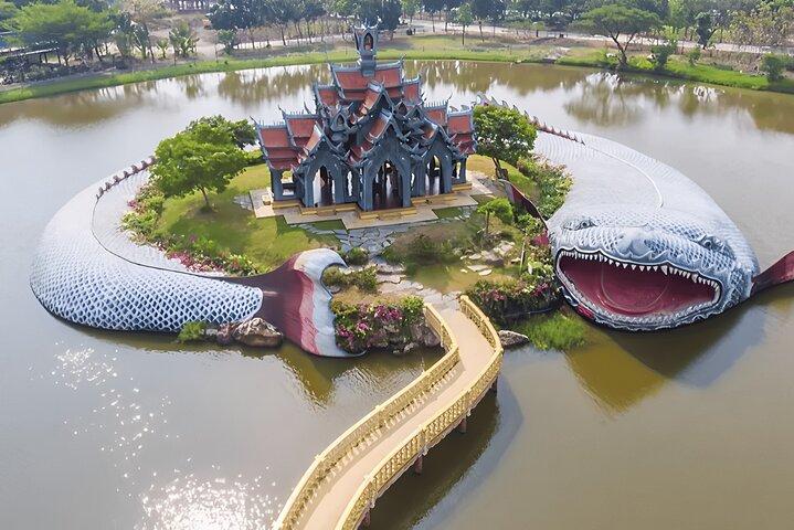 Explora la ciudad antigua Mueang Boran y el Museo Erawan