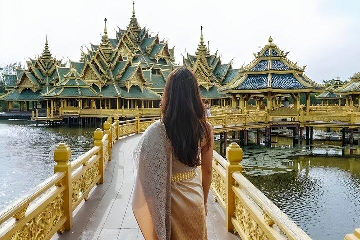 Explora la ciudad antigua Mueang Boran y el Museo Erawan