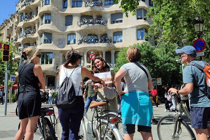 バルセロナでのプライベートバイクツアー： 人気の観光スポットと地元の洞察