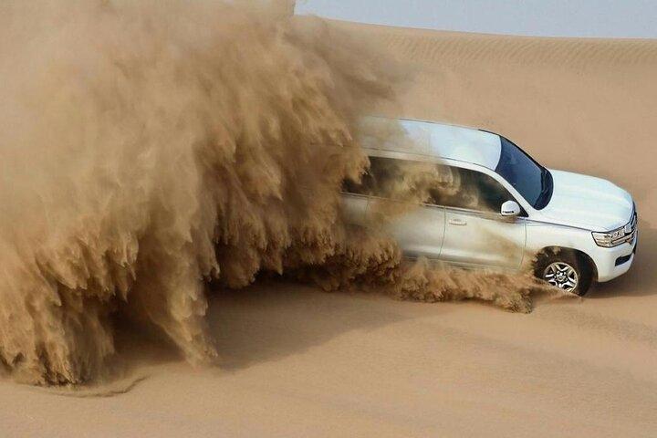Doha: Hoteller i nærheden af Inland Sea Desert Safari med Camel Ride & Dune Bashing