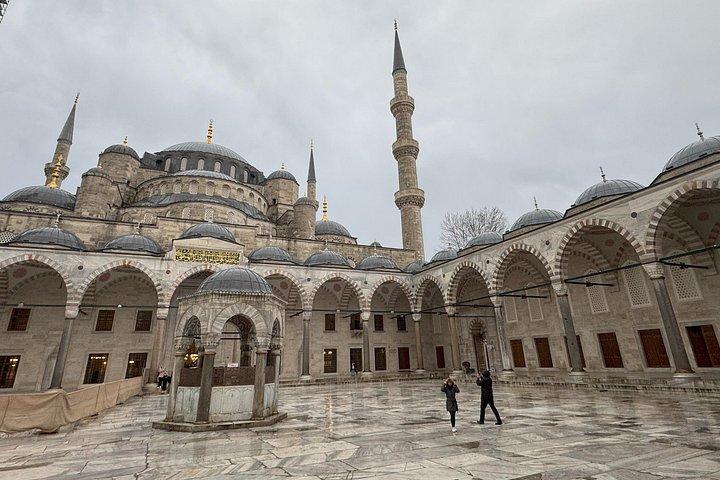 Guided Tour of the Blue Mosque Last Minute Booking