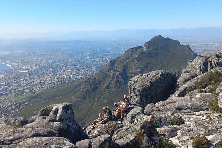 Table Mountain Tour with Cable Car Tickets and Transfers