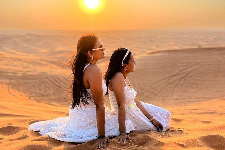 Morgendliche Wüstensafari Dubai mit Dune Bashing und Frühstück