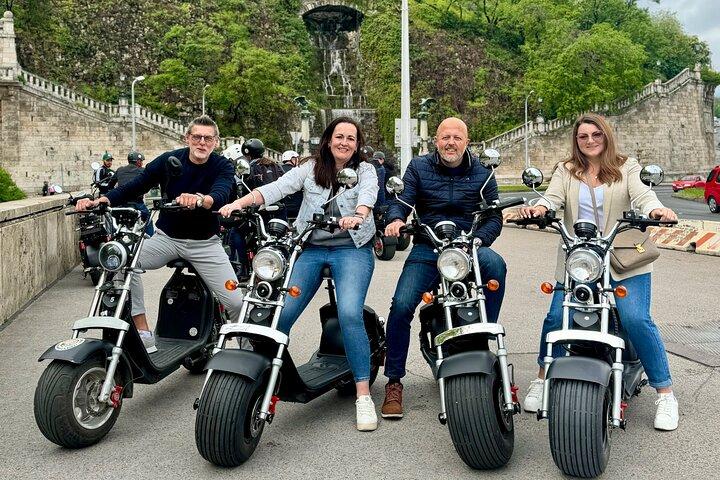 Visite guidée à vélo monstre – Budapest sur rouleaux électriques