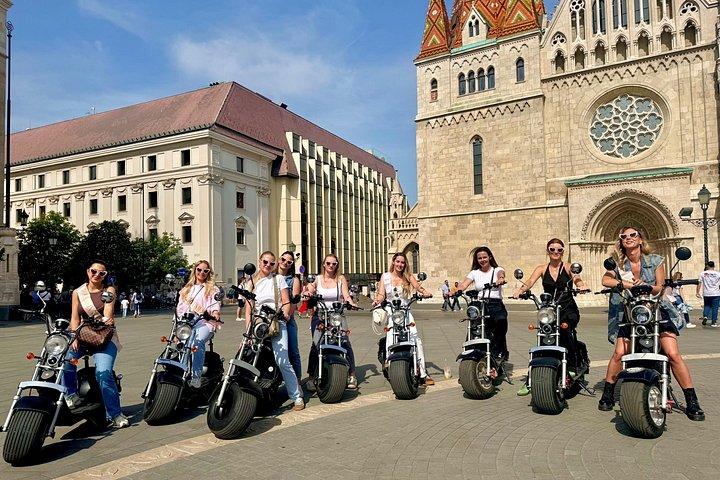 モンスターバイク観光ツアー～電動ローラーで行くシティブダペスト