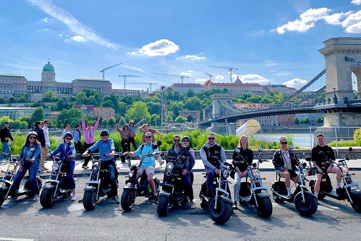モンスターバイク観光ツアー～電動ローラーで行くシティブダペスト