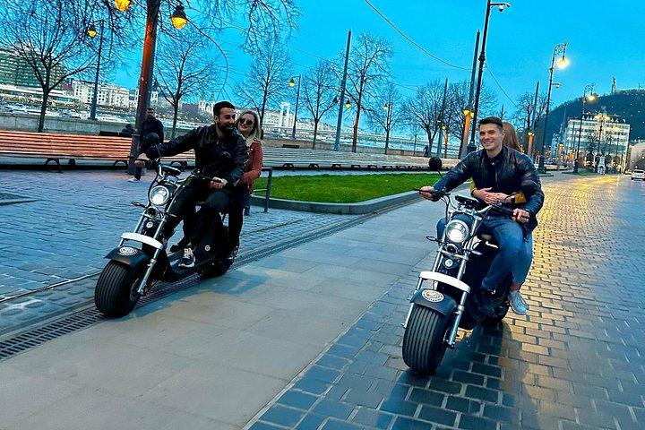 モンスターバイク観光ツアー～電動ローラーで行くシティブダペスト