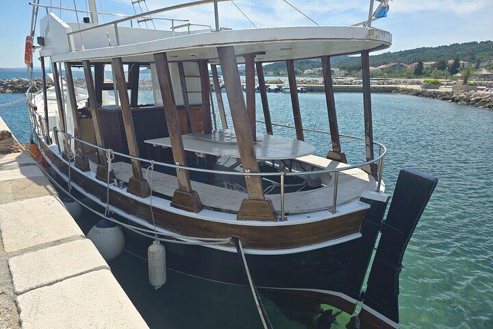 Kornati Excursions - Mirta Tours