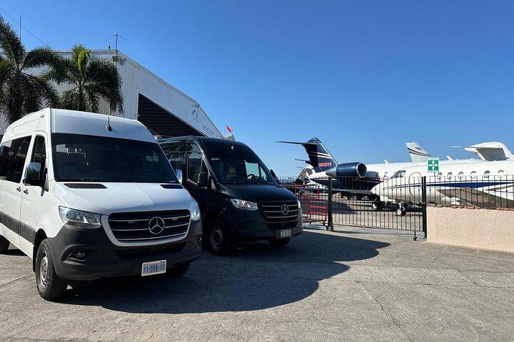 Trasporto aeroportuale con furgone sprinter dall'aeroporto PVR a Punta Mita