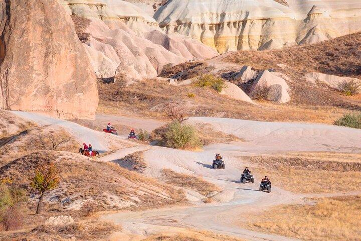 Quad Safari-rejse i Cappadocia langs Rose Sword og Love Valleys