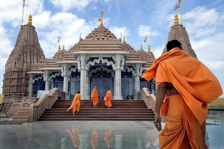 Private Full Day Abu Dhabi City Tour With Hindu Temple Visit