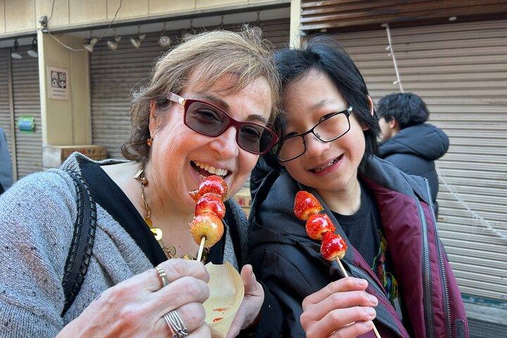 東京 築地市場ツアー：グルメ、お寺、神社と地元文化