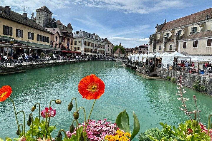 Scopri le gemme nascoste da Ginevra ad Annecy