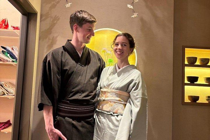Osaka: Tea Ceremony, Calligraphy, and Kimono Experience