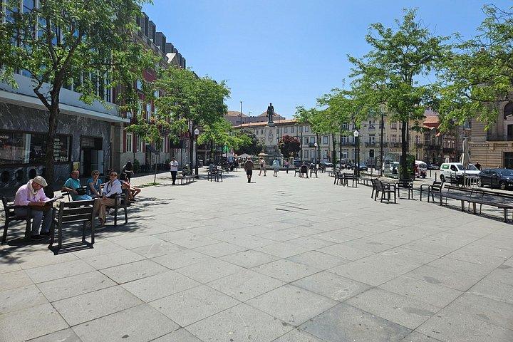 Transfer- Porto to Lisbon (or reverse) with optional stops