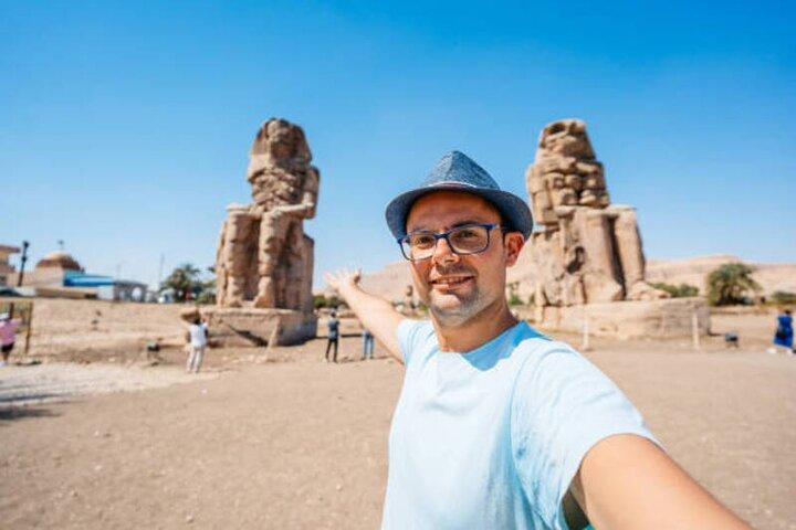 Privé Luxor Tour in 2 halve dagen met Privé AC Auto en Gids