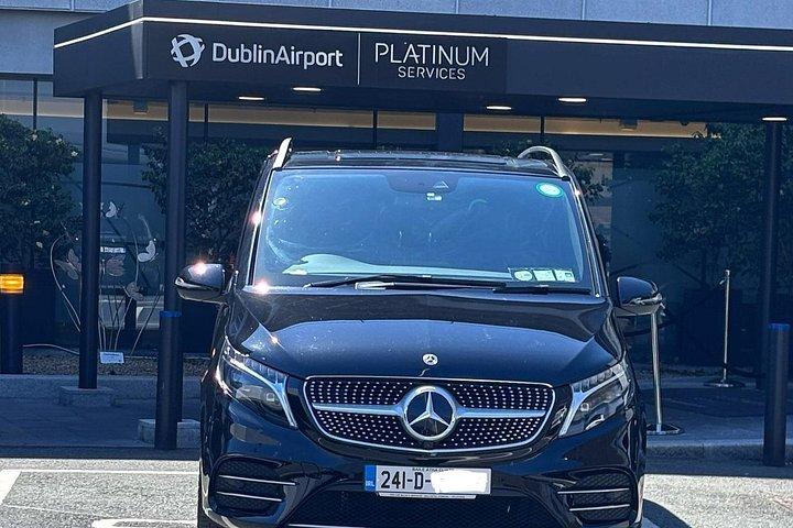Private Transport /Transfers / Chauffeured Private Tour Ireland