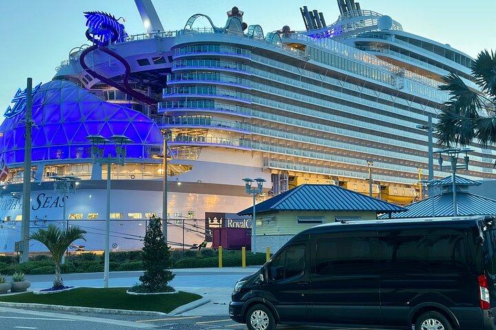 Transferts en véhicule privé Aéroport MCO de/vers Port Canaveral
