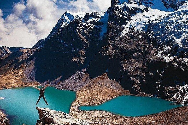 Explorez l'aventure des 7 lacs Ausangate dans les Andes