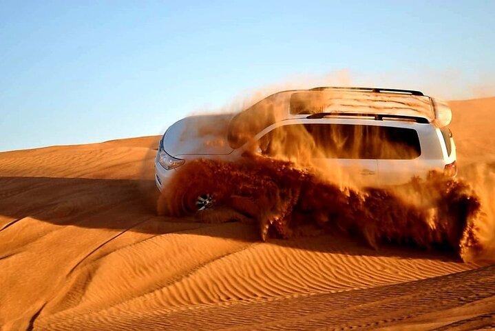 Dubaï : Safari dans le désert, Quad, promenade à dos de chameau et Sandboard
