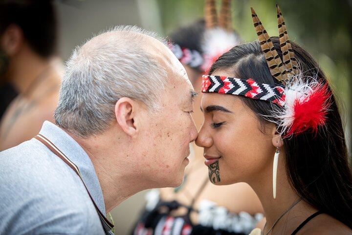 Auckland : Rotorua Tepuia Tour avec Redwoods, Haka & Hangi Buffet