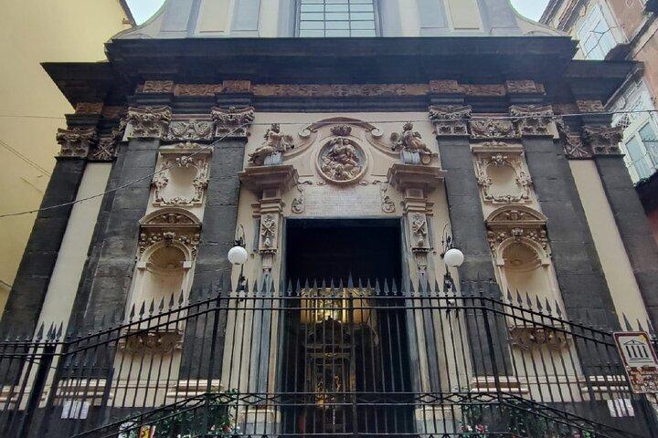 Visite guidée de Naples, ville sombre : crimes, fantômes et légendes