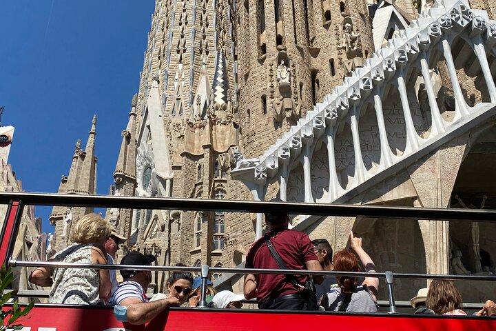 Hop on Hop off Barcelona City Tour en FC Barcelona Museum Ticket
