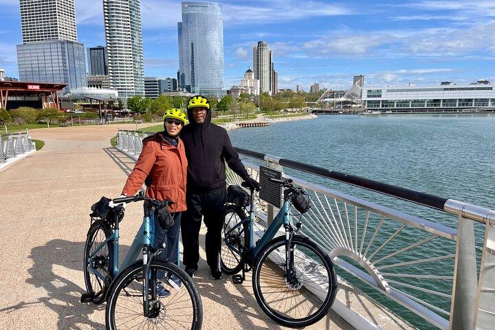 Gamla Milwaukee 09:00 E-Bike Tour