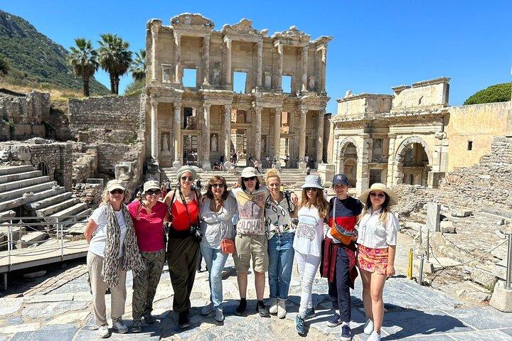 PER I CROCIERI: Degustazione di vino privata del porto di Kusadasi e tour di Efeso