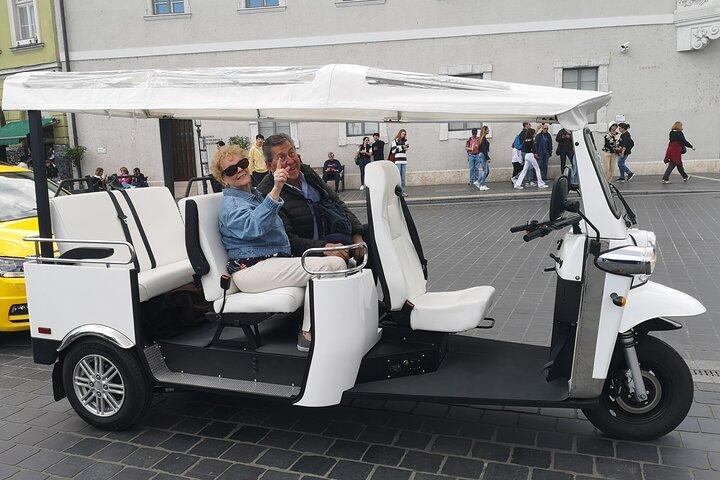 Visite privée en tuk-tuk électrique à Budapest