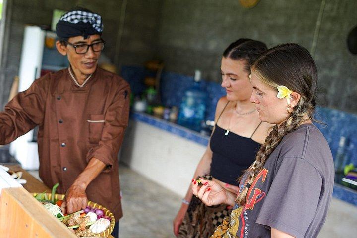 Private Traditional Bali Cooking Class in Sidemen