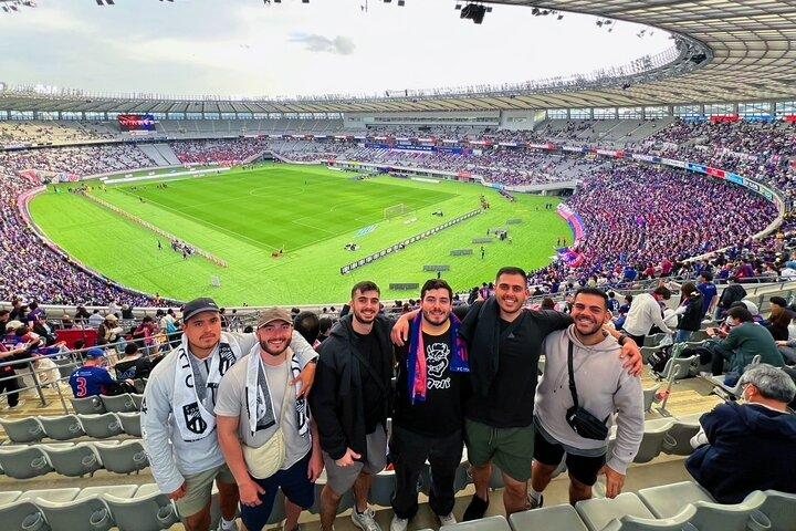 Tokyo: Soccer/Football Match with a Local Fan(with TICKET)