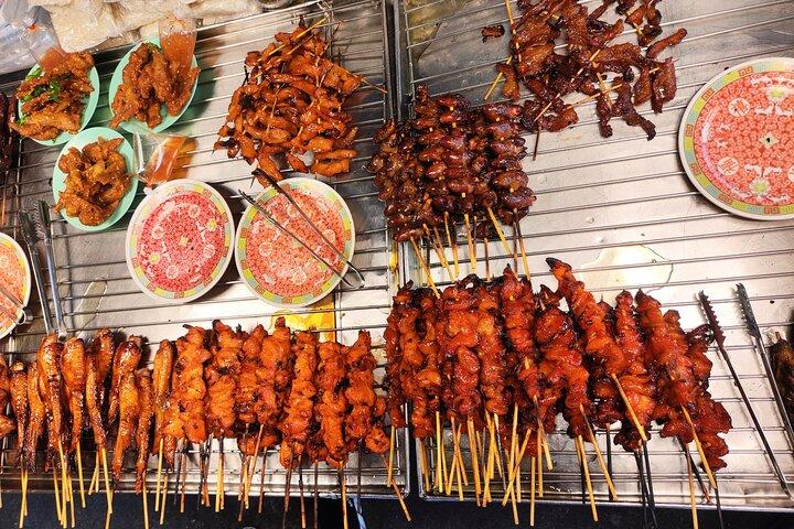 Bangkok Night Eats by Tuk Tuk - Hotel-pickup & diner