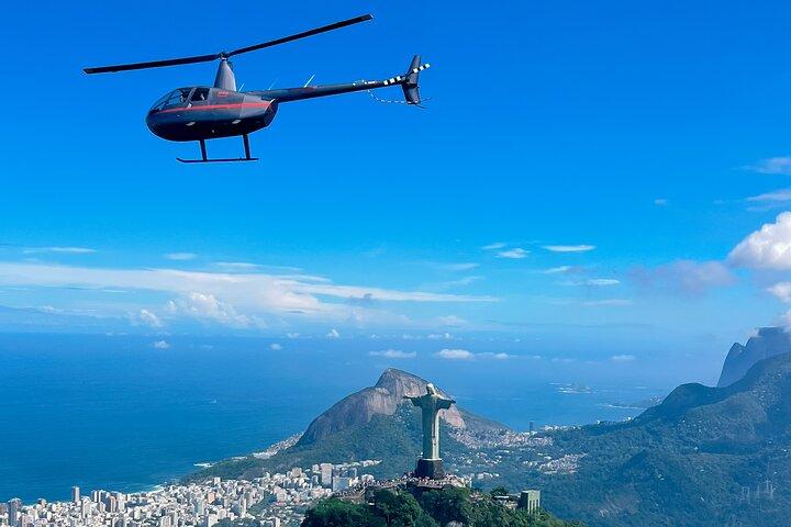 Río: Paseo en helicóptero por el Cristo Redentor - 30 minutos