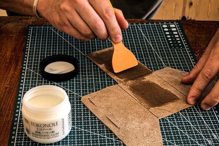 Lederwaren-Workshop: Erstellen Sie Ihr eigenes Leder-Souvenir