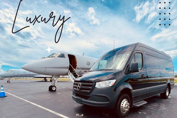 Traslado Privado Ida y Vuelta Aeropuerto de Miami y Puerto de Miami