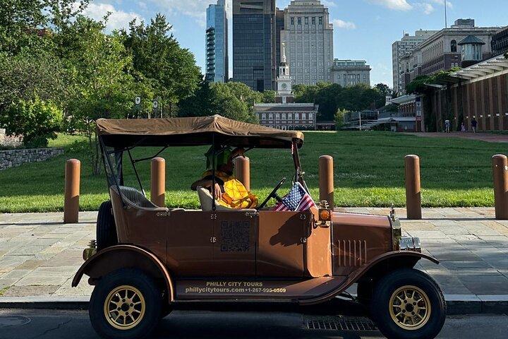Esplora Philadelphia in auto d'epoca o carrello elettrico