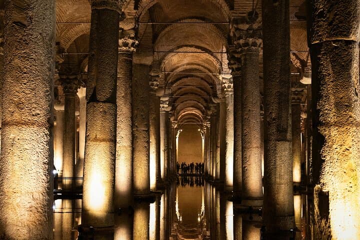 Istanbul: The Water City Few Know — Cisterns, Aqueducts & Hammam